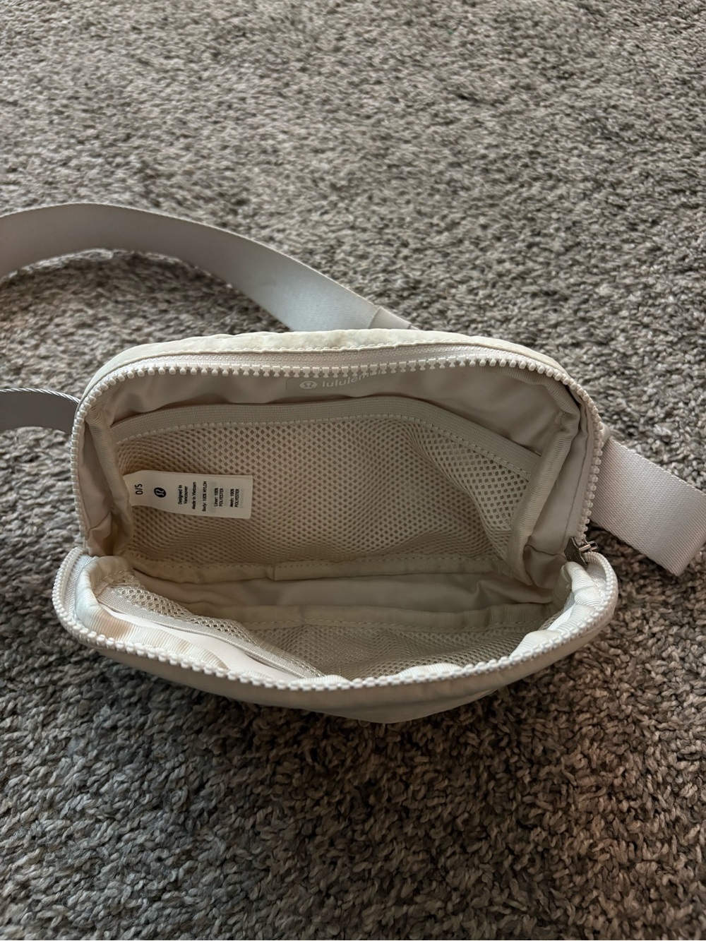 Lululemon Belt Bag - Picture 3 of 7